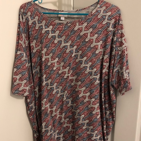 Blue and Light Pink Arrow Lularoe Irma L - Picture 1 of 3